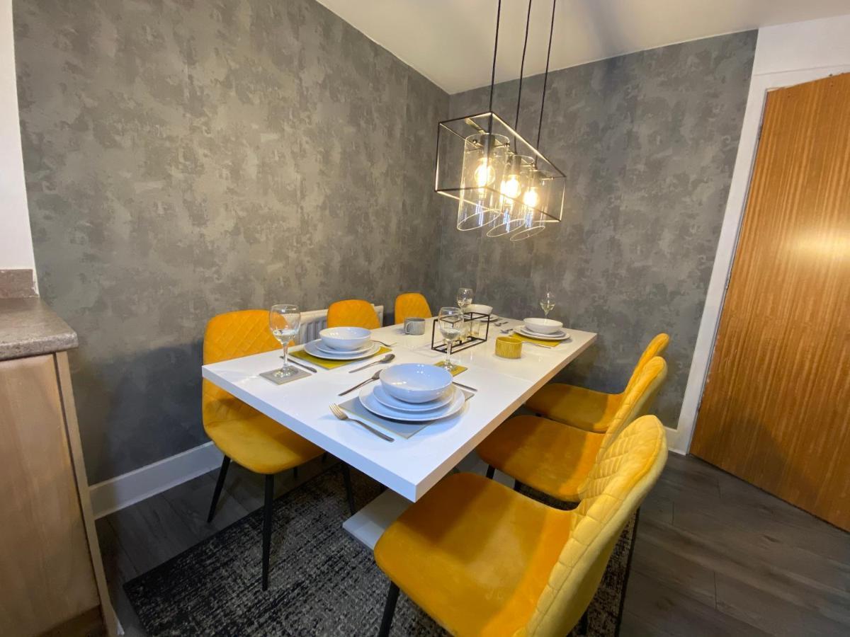 Luxe Place - Netflix & Workspace For 6 Birmingham Eksteriør bilde